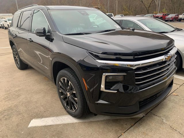 New 2026 Chevrolet Traverse LT w/ Sun and Wheel Package image 17