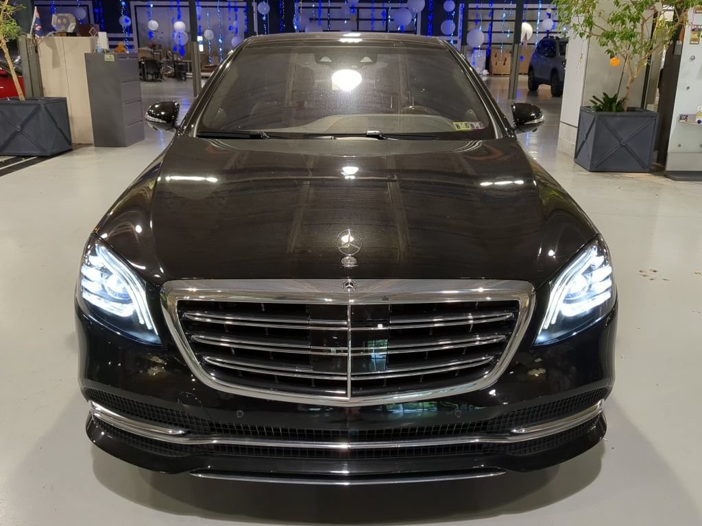 Used 2019 Mercedes-Benz S 560 4MATIC Sedan image 3