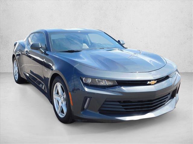 Used 2017 Chevrolet Camaro LT RWD image 5