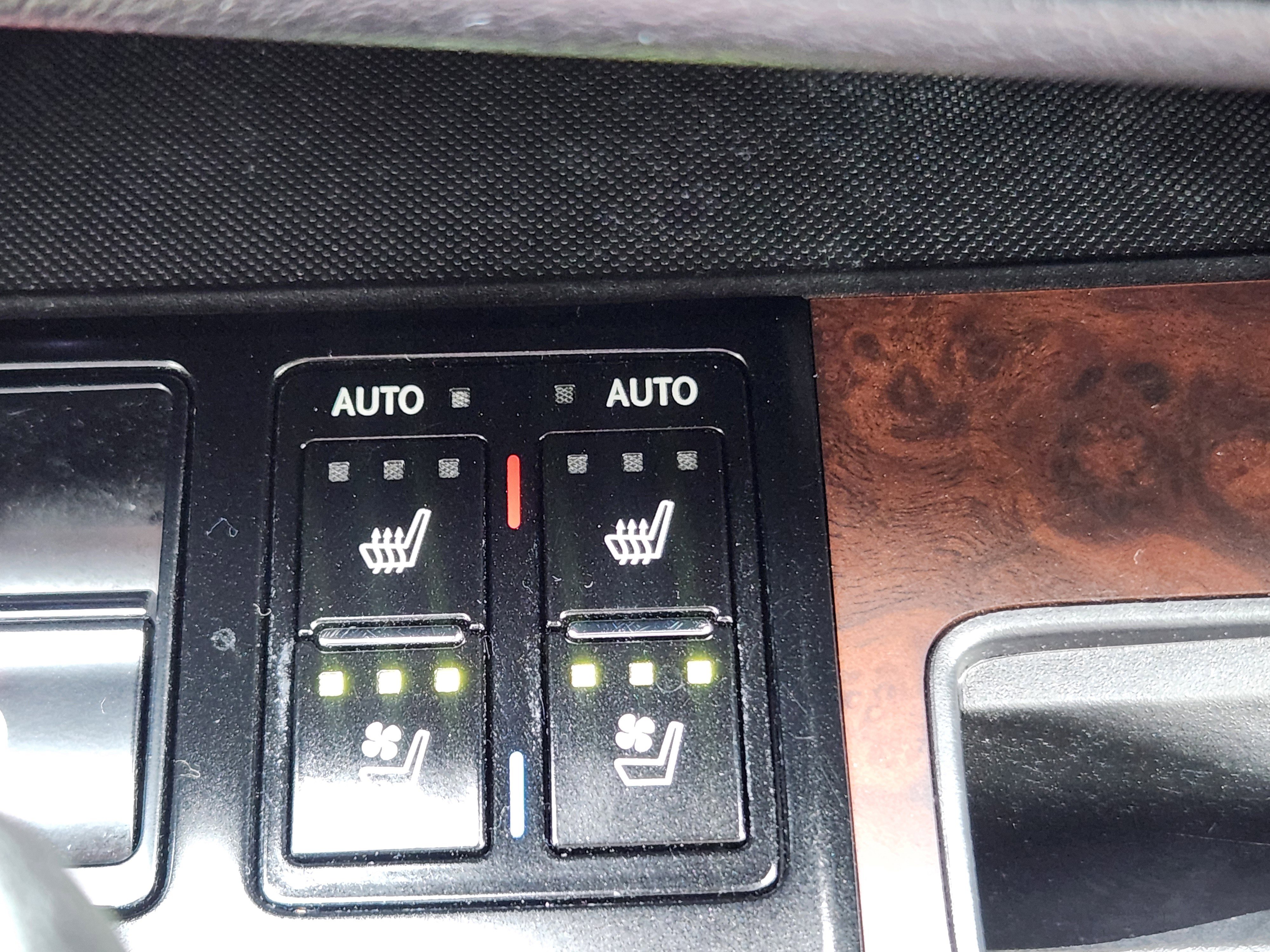Used 2020 Lexus RX 350 AWD w/ Premium Package image 27
