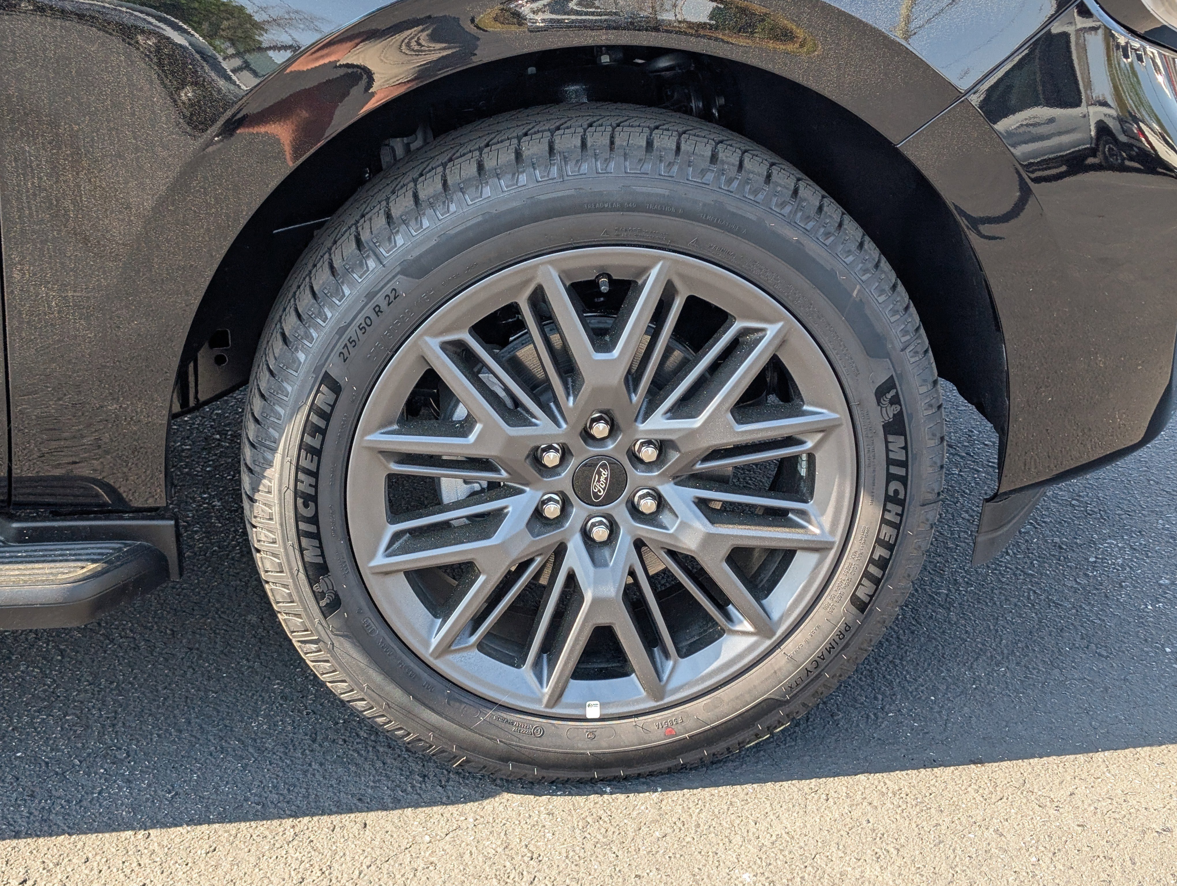 New 2026 Ford Expedition Platinum w/ Stealth Appearance Package image 7