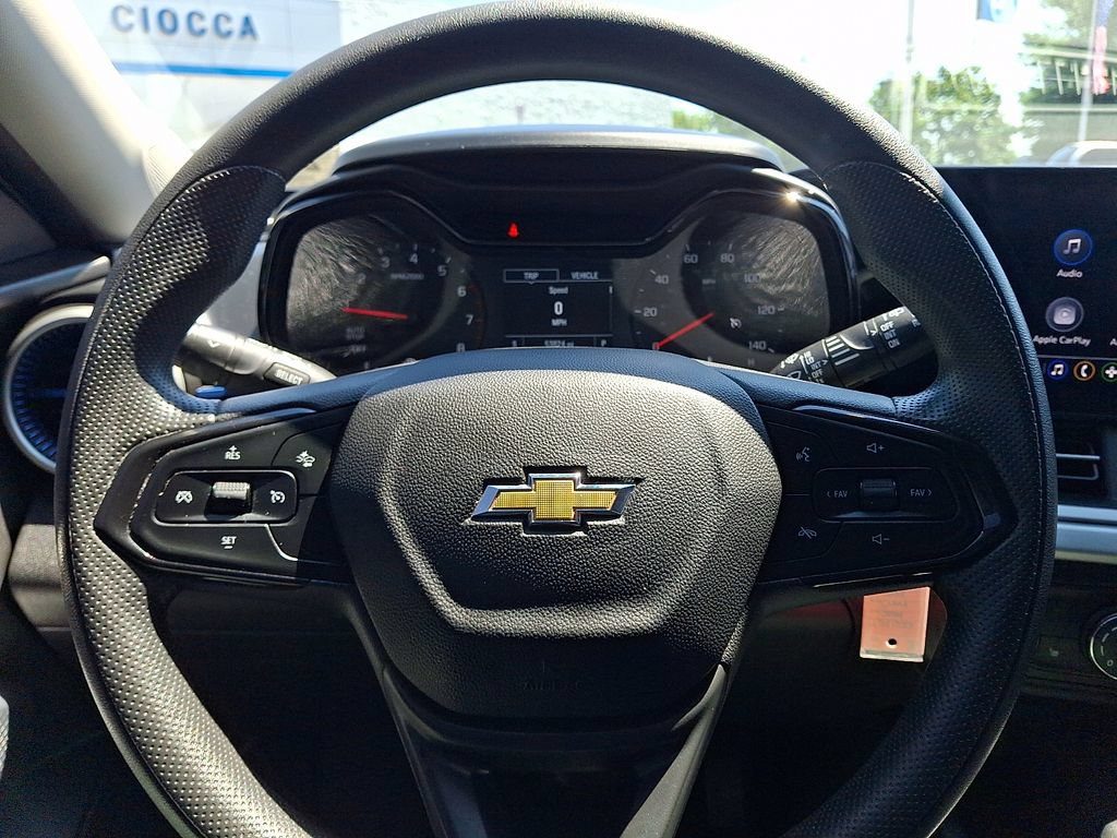 Used 2024 Chevrolet Trax LS w/ LS Convenience Package FWD image 20