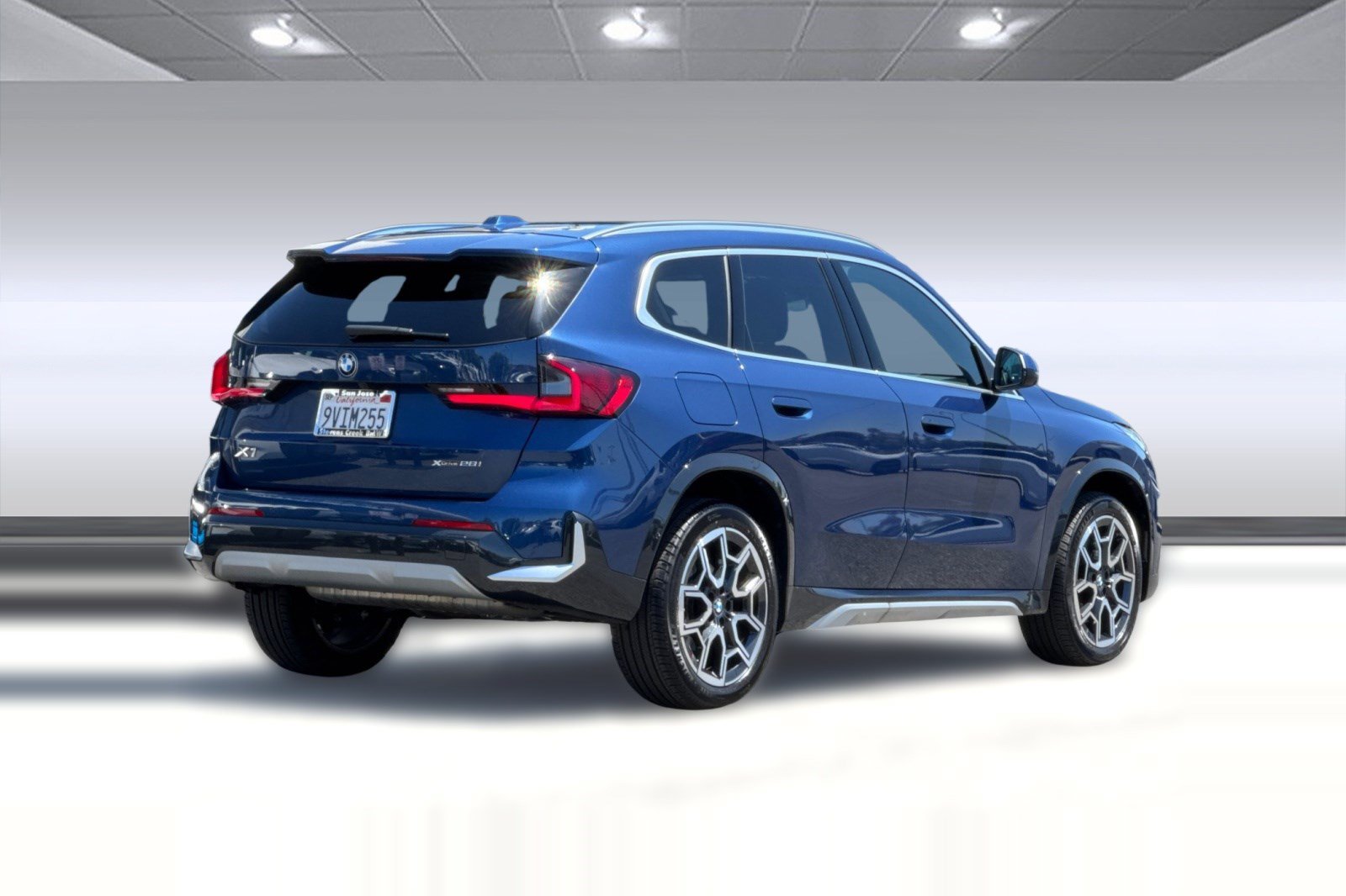 Used 2025 BMW X1 xDrive28i w/ Premium Package AWD/4WD image 9