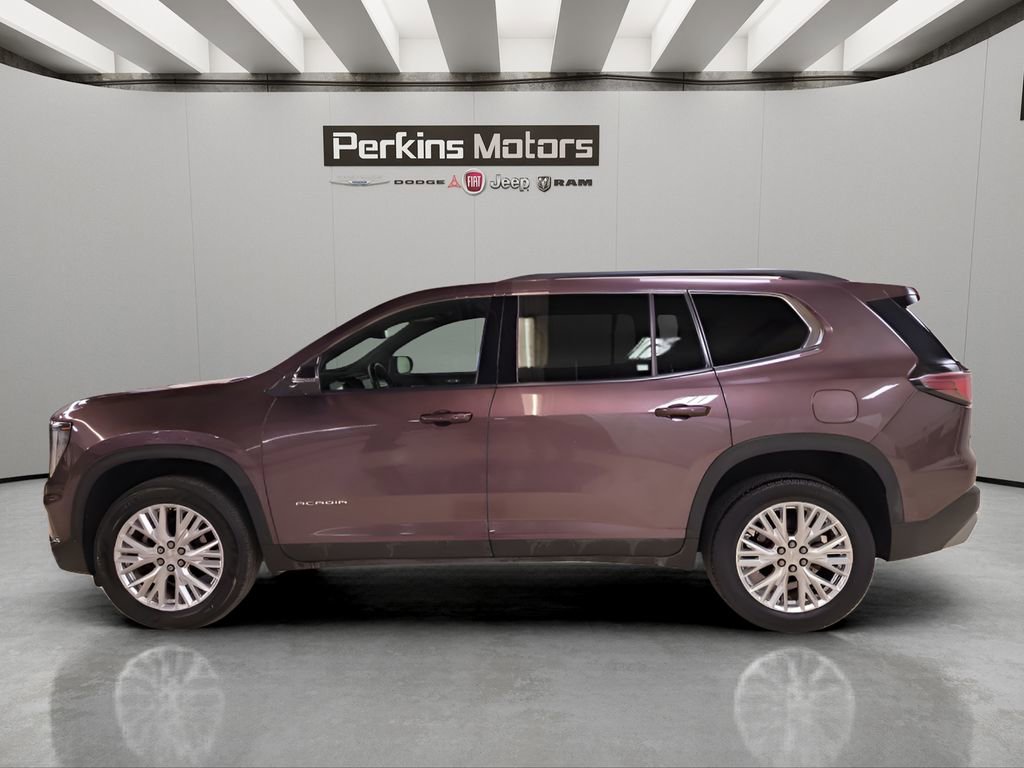 Used 2024 GMC Acadia Elevation image 2