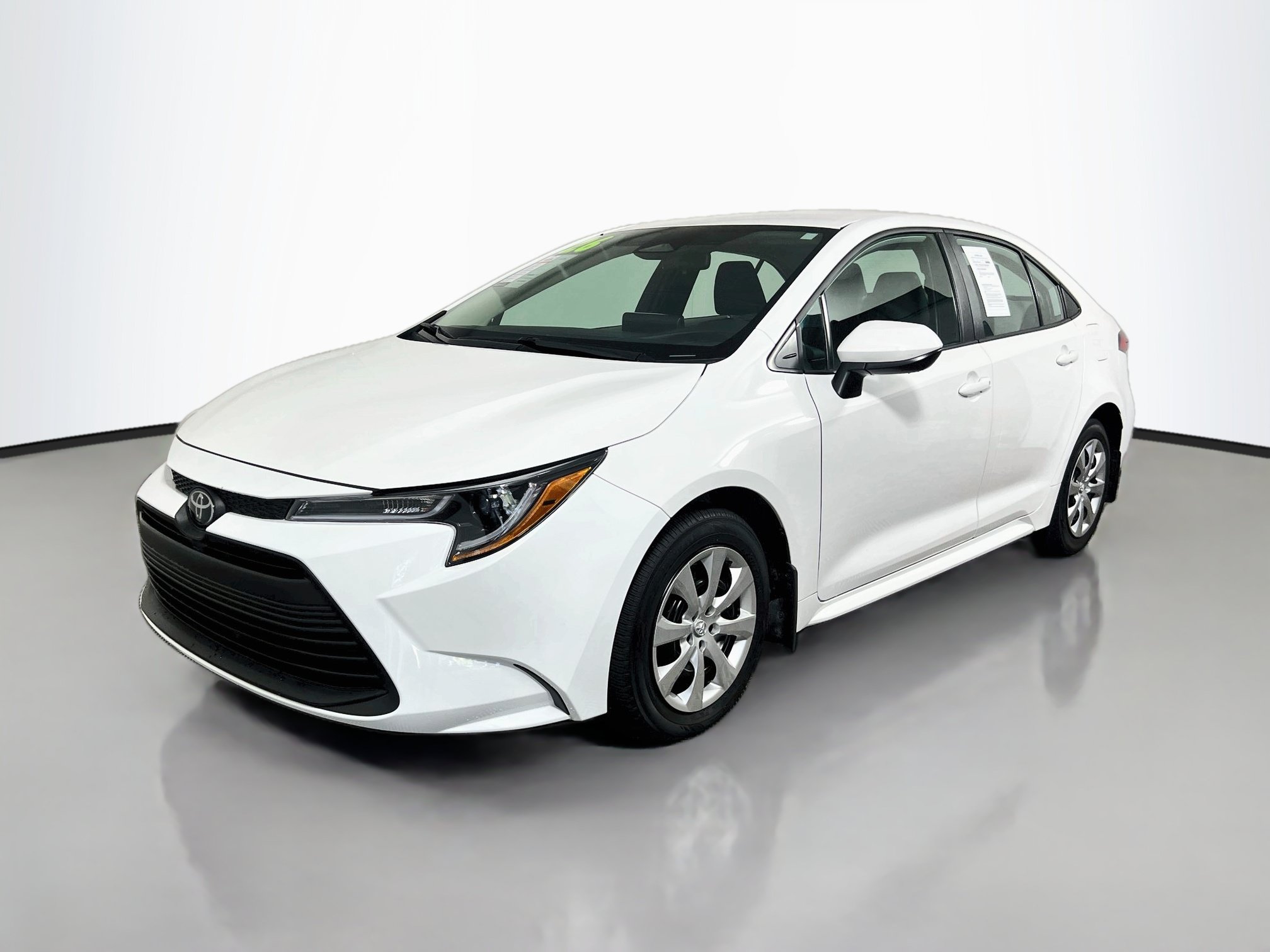 Used 2026 Toyota Corolla LE FWD image 10