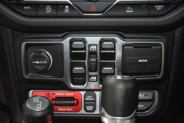 Used 2024 Jeep Wrangler Rubicon image 35