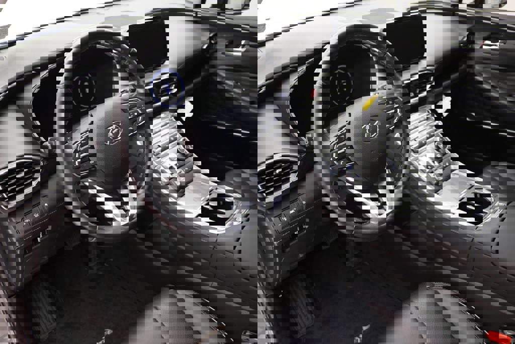 Used 2022 Hyundai Santa Fe SEL w/ Convenience + Premium Package image 12