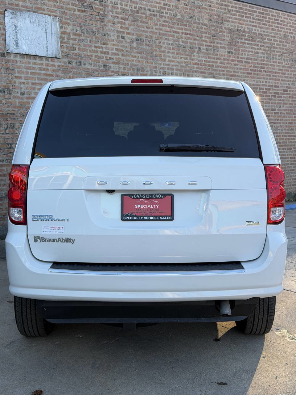 Used 2019 Dodge Grand Caravan SE image 11