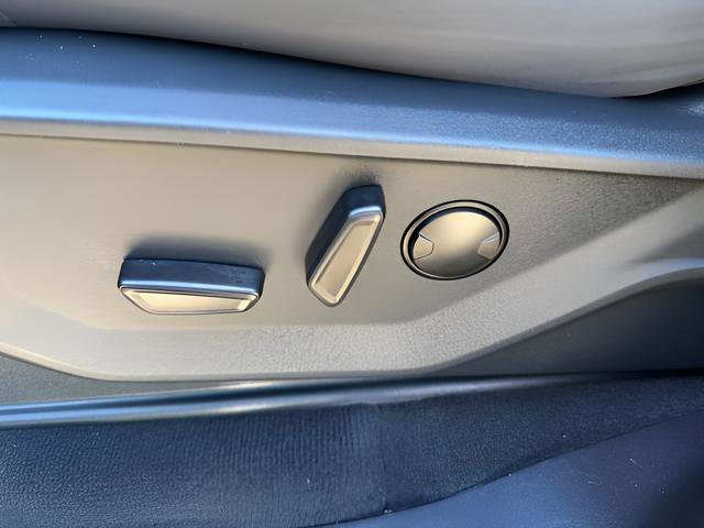 Used 2025 Ford Expedition Max Active AWD/4WD image 19