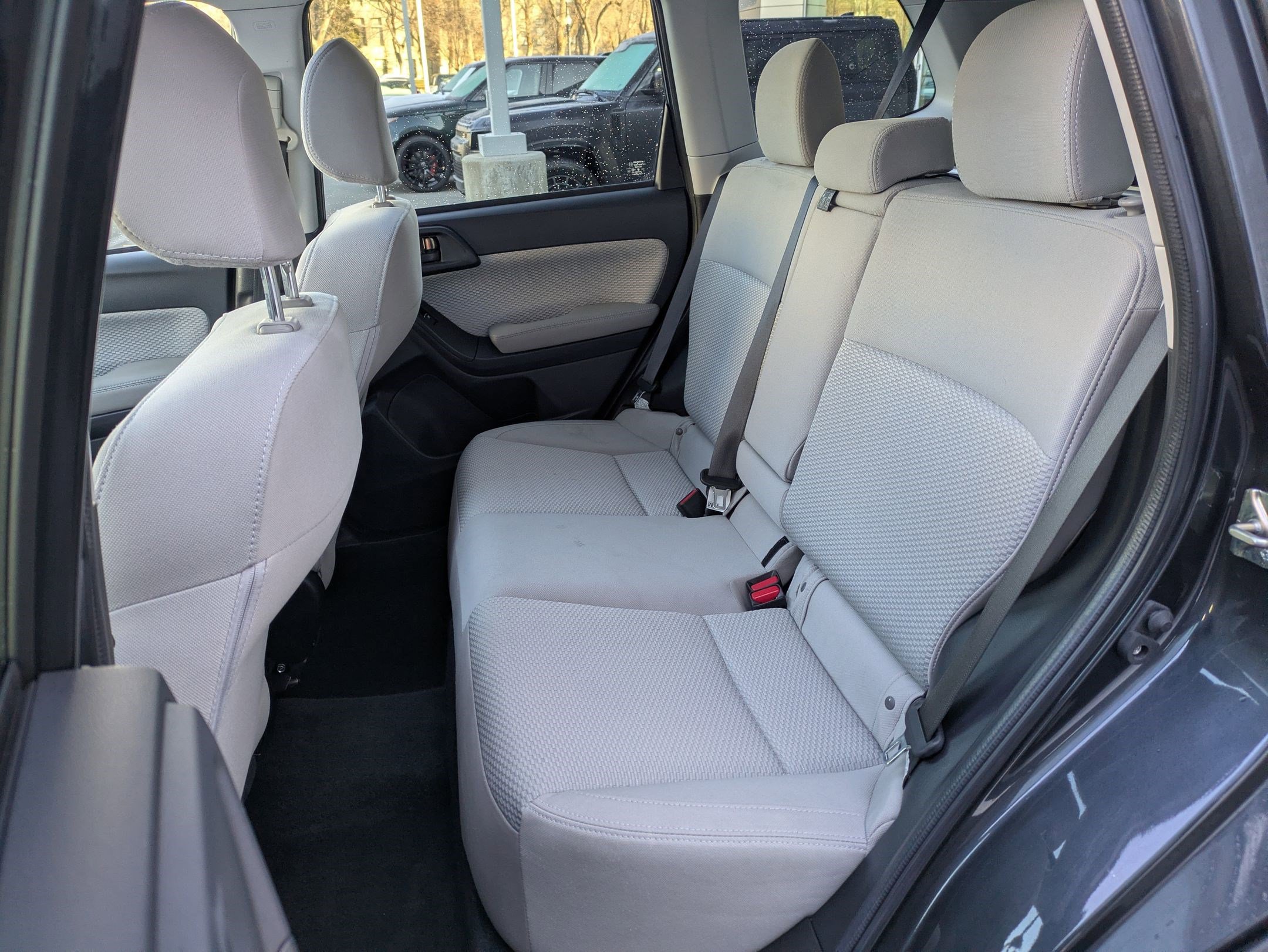 Used 2017 Subaru Forester 2.5i Premium w/ All-Weather Package image 27