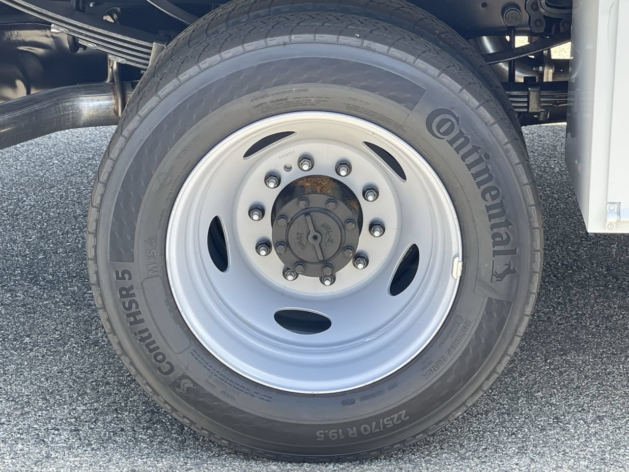 New 2026 Ford F450 XL w/ XL Chrome Package RWD image 11