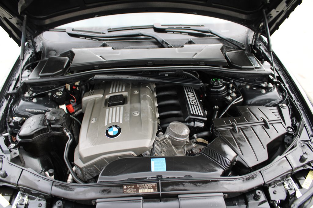 Used 2006 BMW 330i Sedan RWD image 28