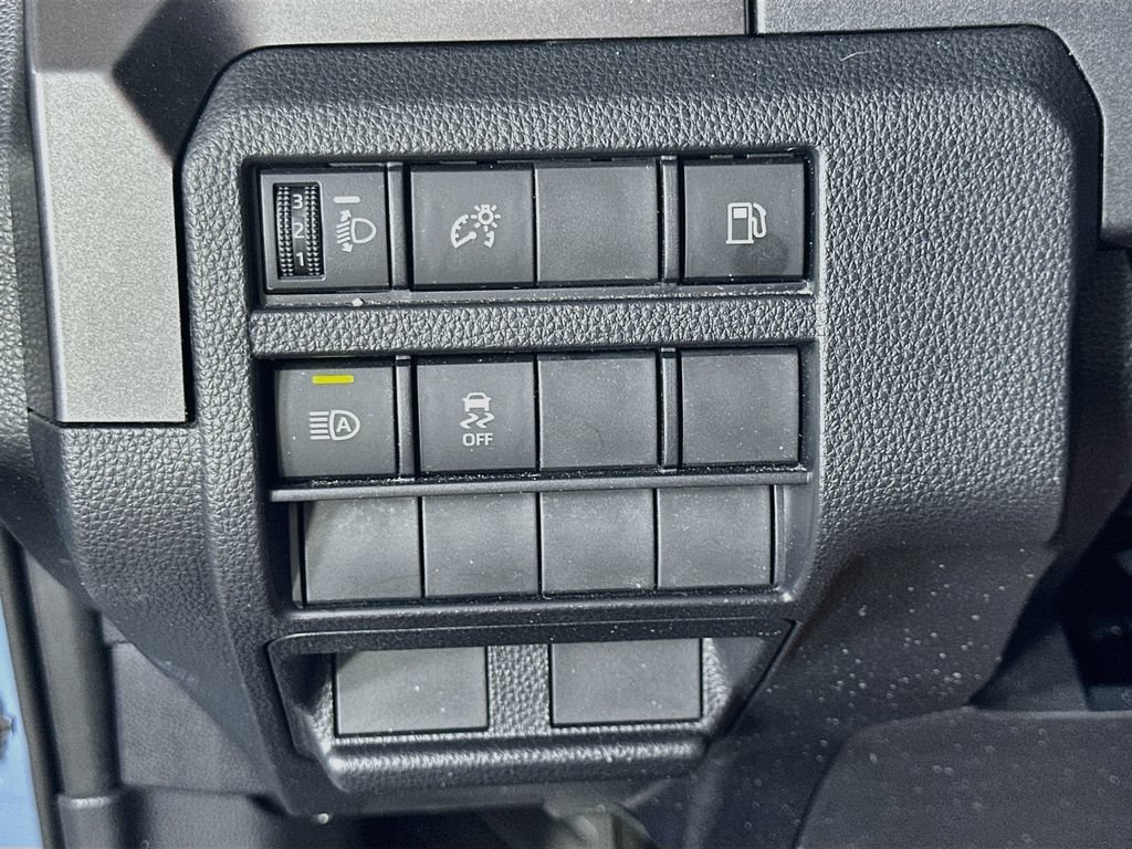 Used 2025 Toyota 4Runner SR5 AWD/4WD image 24