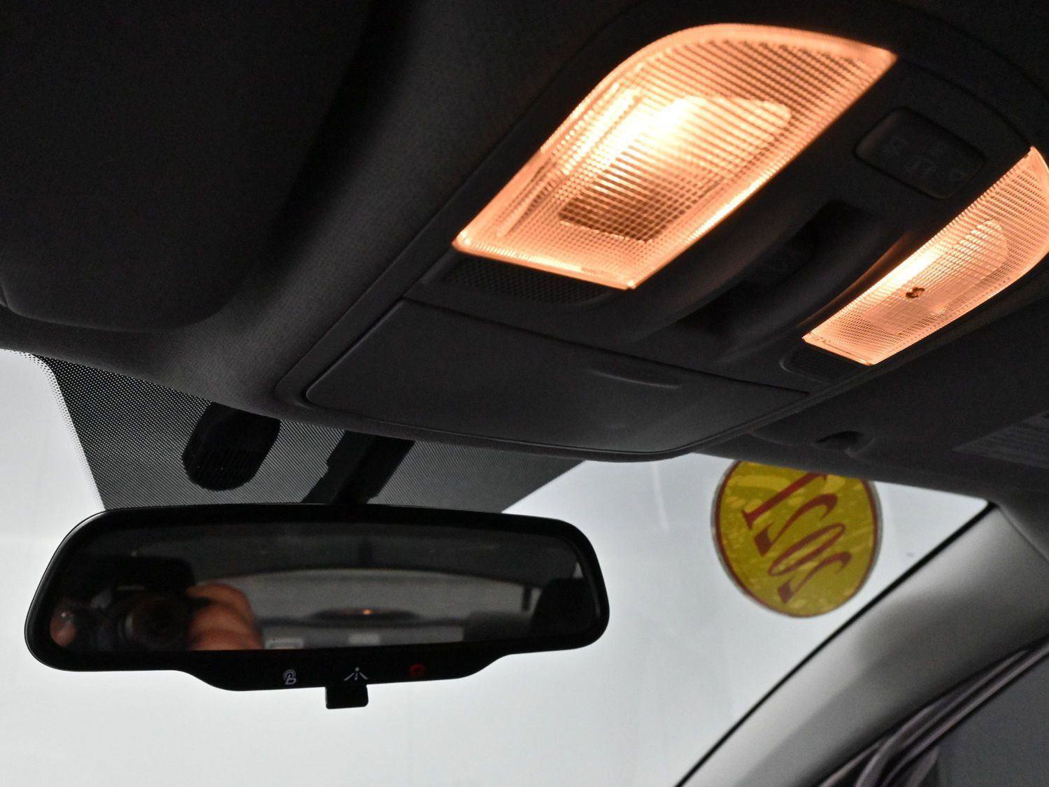 Used 2021 Hyundai Accent Limited image 25