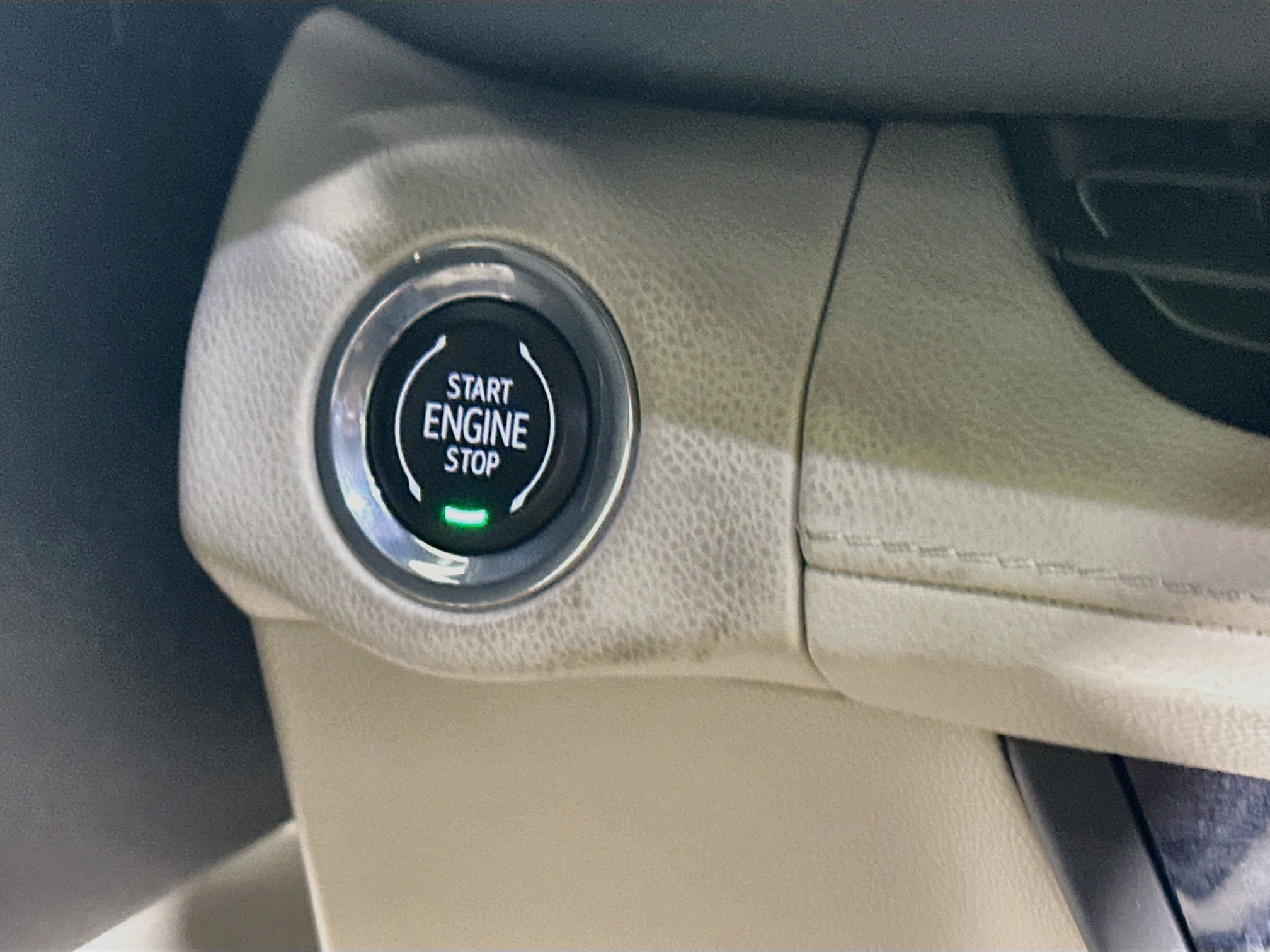 Used 2023 Buick Envision Avenir FWD image 20