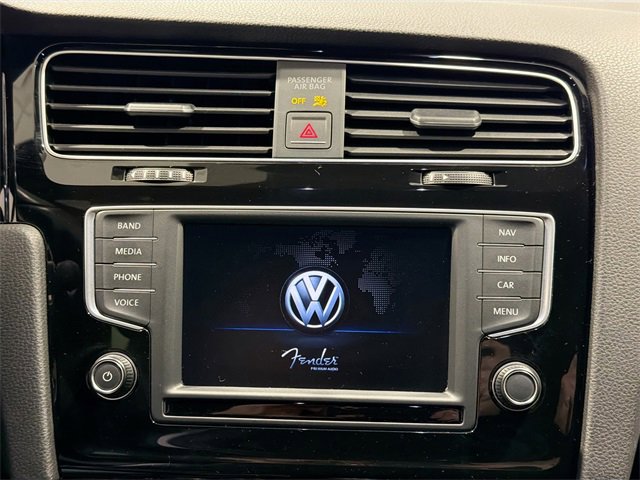 Used 2017 Volkswagen Golf 4-Door image 14