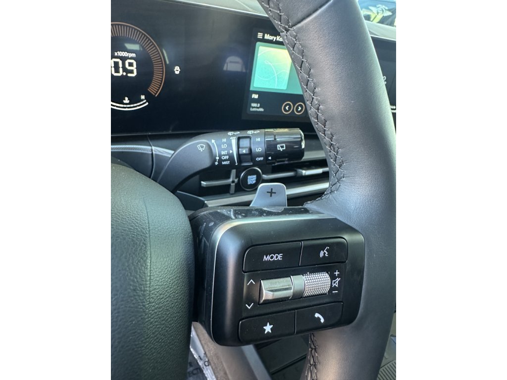 Used 2024 Hyundai Santa Fe SEL AWD/4WD image 23