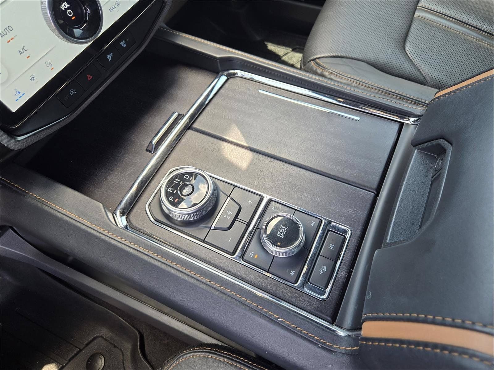 Used 2023 Ford Expedition Max Platinum AWD/4WD image 25