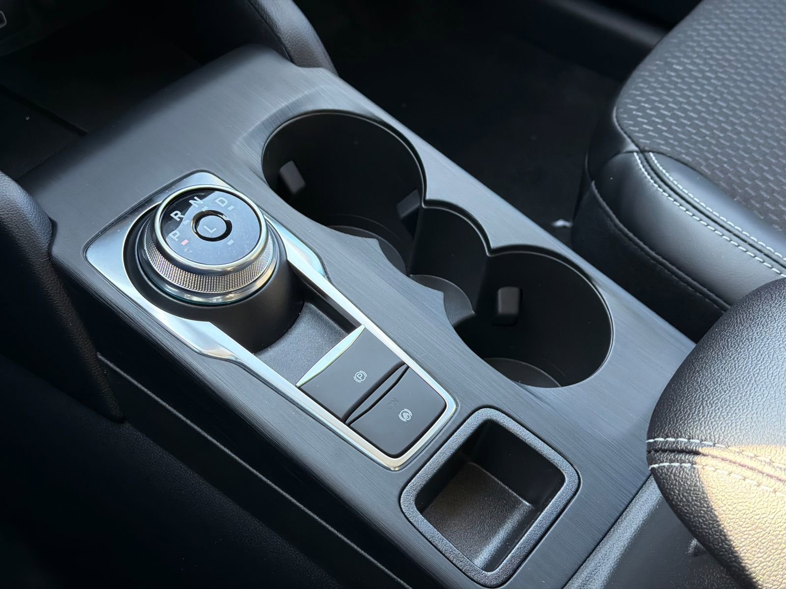New 2026 Ford Escape SE FWD image 27