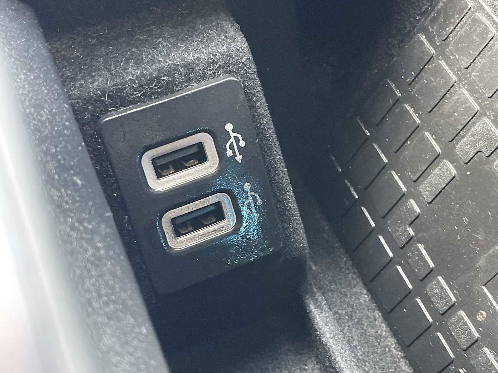 Used 2019 Lincoln Navigator Select image 24