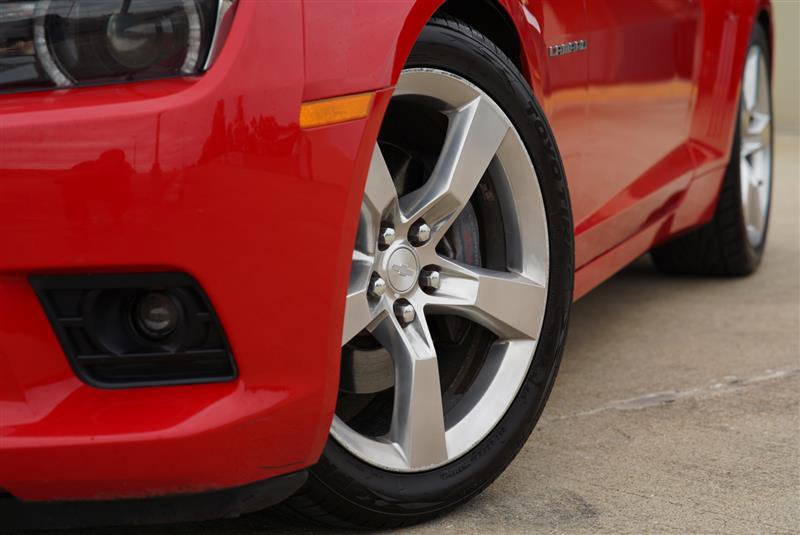 Used 2015 Chevrolet Camaro SS w/ RS Package RWD image 15