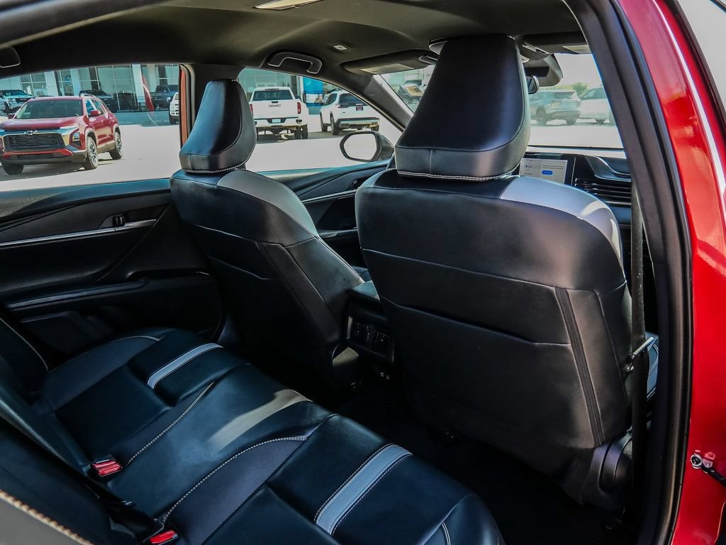 Used 2025 Toyota Camry SE FWD image 21