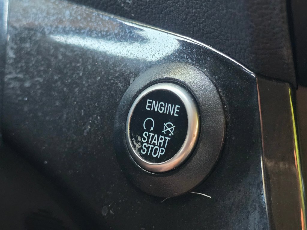 Used 2018 Ford Escape Titanium AWD/4WD image 32