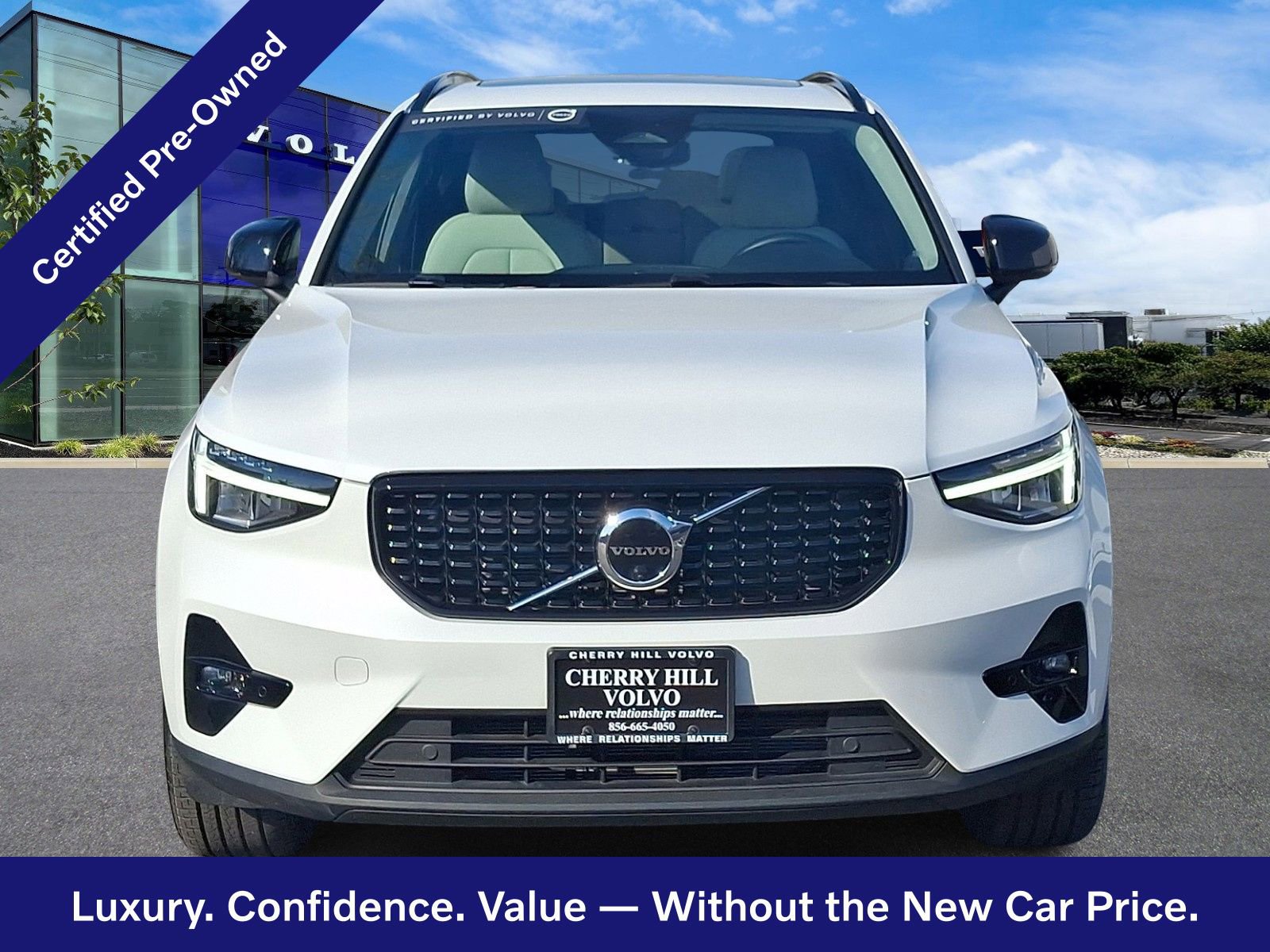 Certified 2023 Volvo XC40 B5 Plus w/ Protection Package Premier image 2