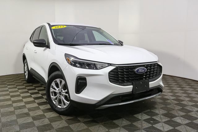 Used 2023 Ford Escape Active AWD/4WD image 3