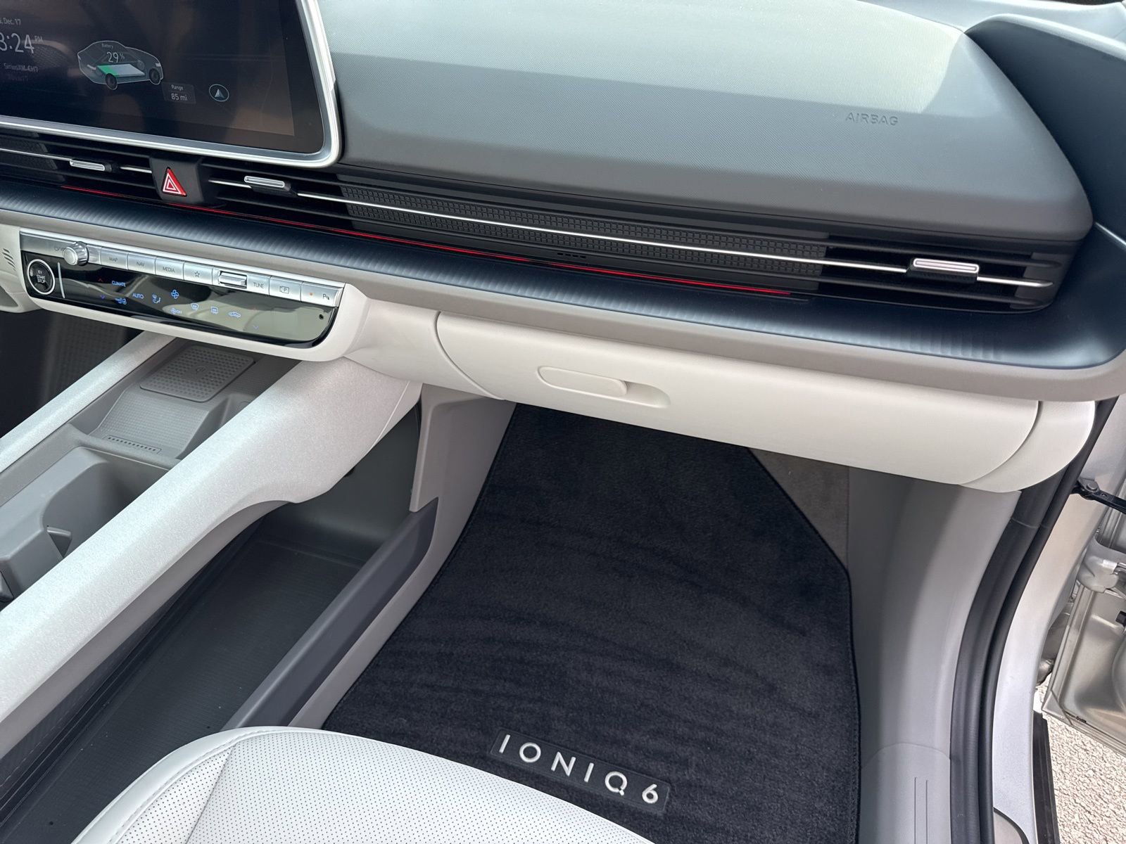 Used 2025 Hyundai Ioniq 6 Limited image 37