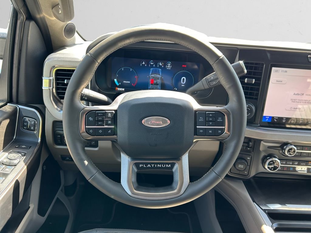 Used 2026 Ford F450 Platinum AWD/4WD image 4