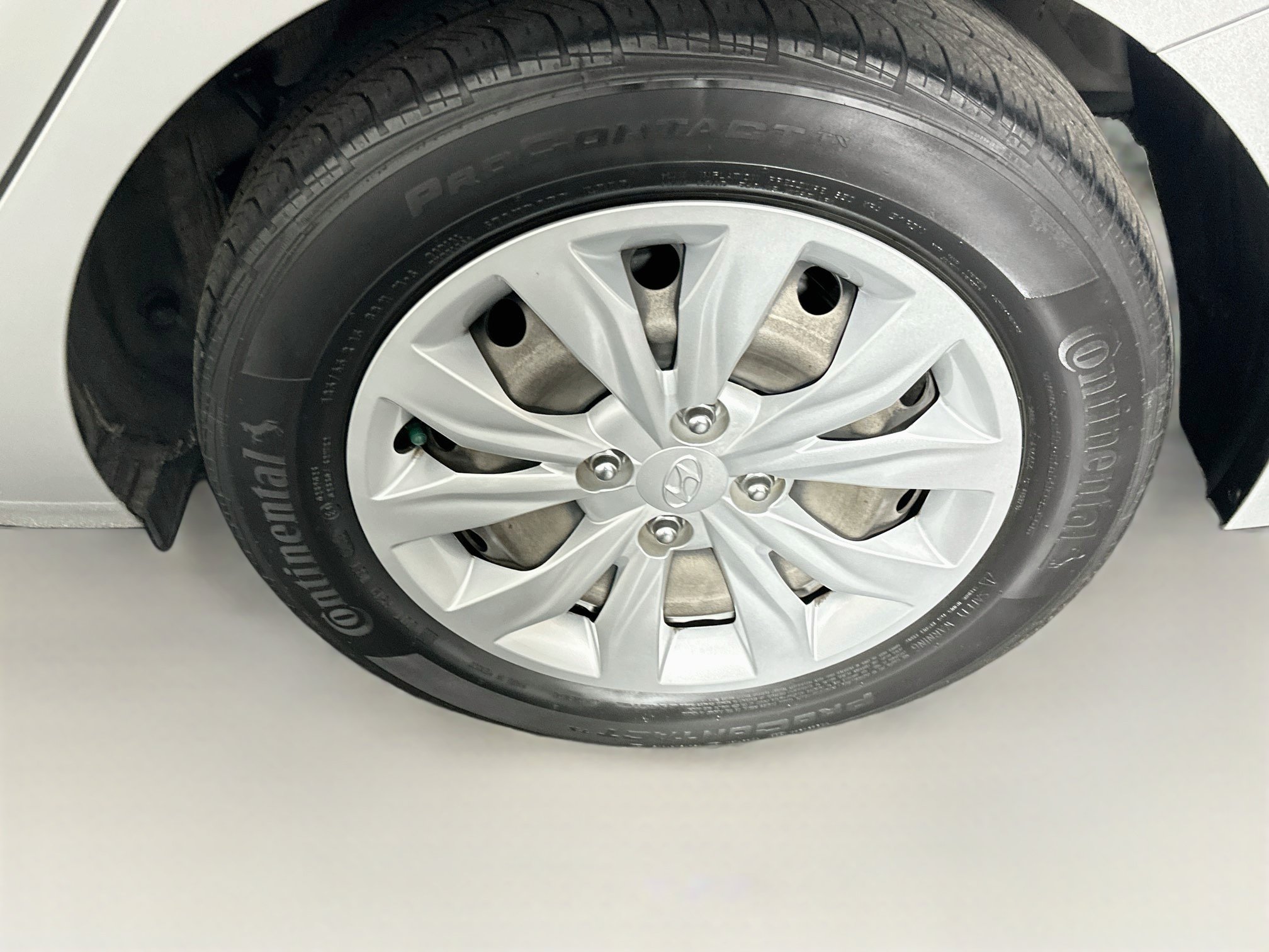 Used 2022 Hyundai Accent SE FWD image 11