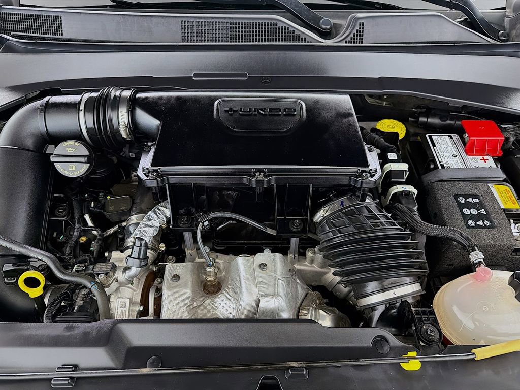 Used 2024 Jeep Compass Latitude image 32