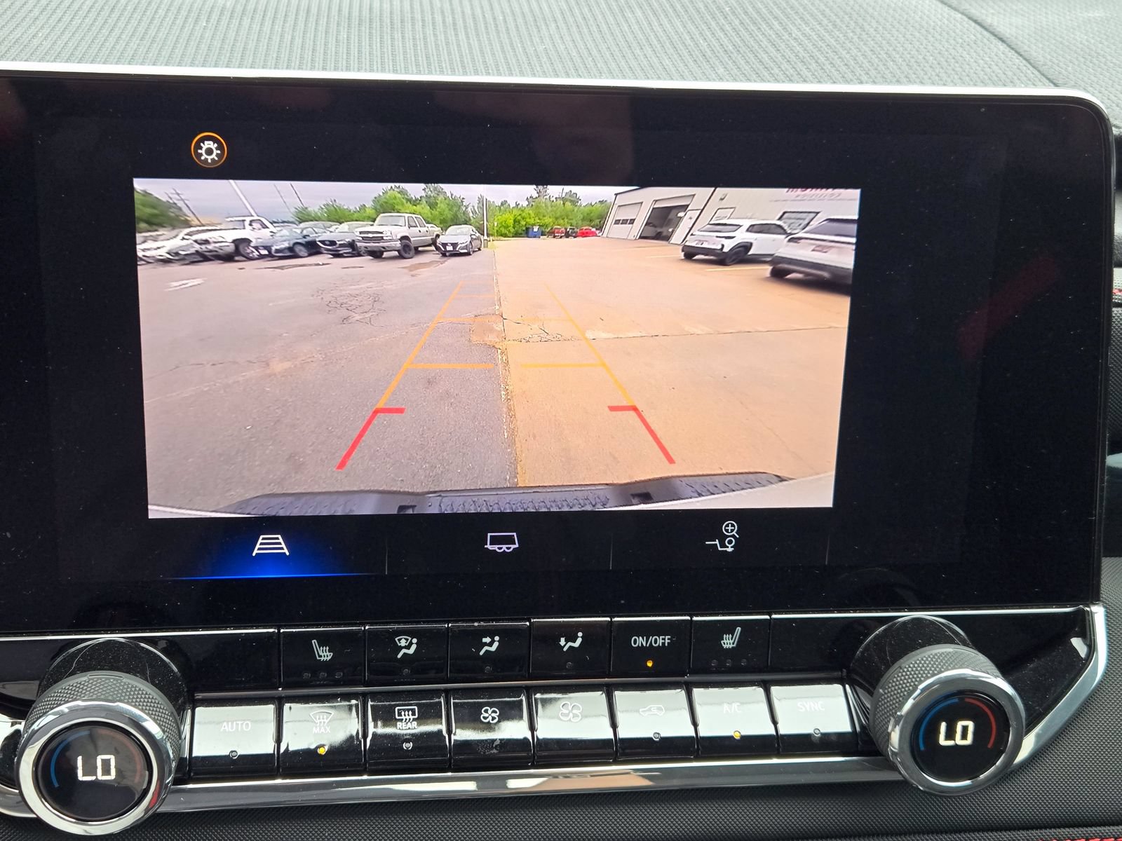 Used 2024 Chevrolet Colorado Z71 w/ Z71 Convenience Package 2 AWD/4WD image 20