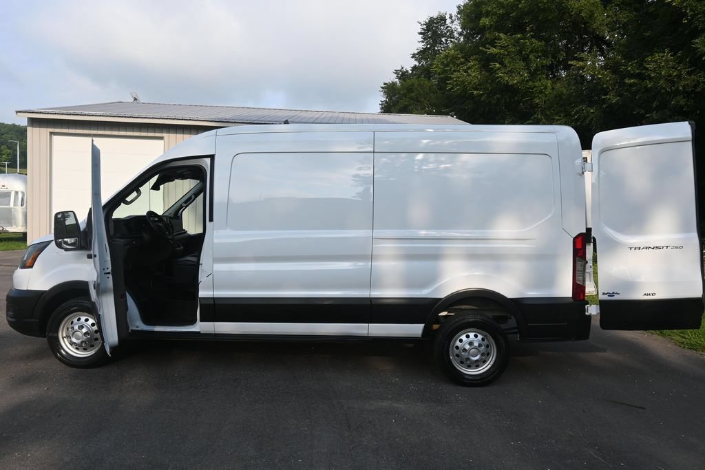 Used 2023 Ford Transit 250 Medium Roof AWD w/ Load Area Protection Package image 25