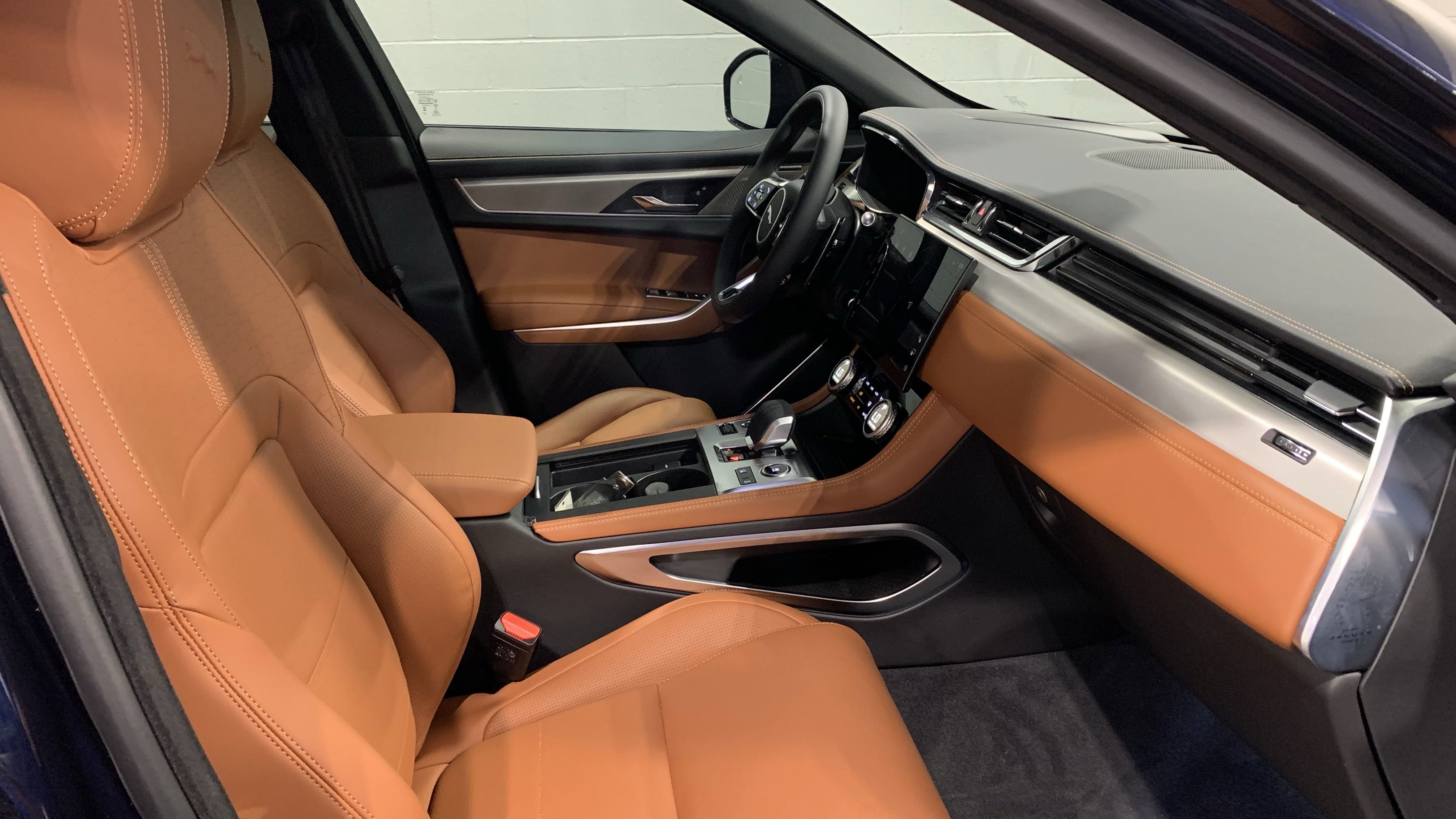 Used 2026 Jaguar F-PACE R-Dynamic S image 14