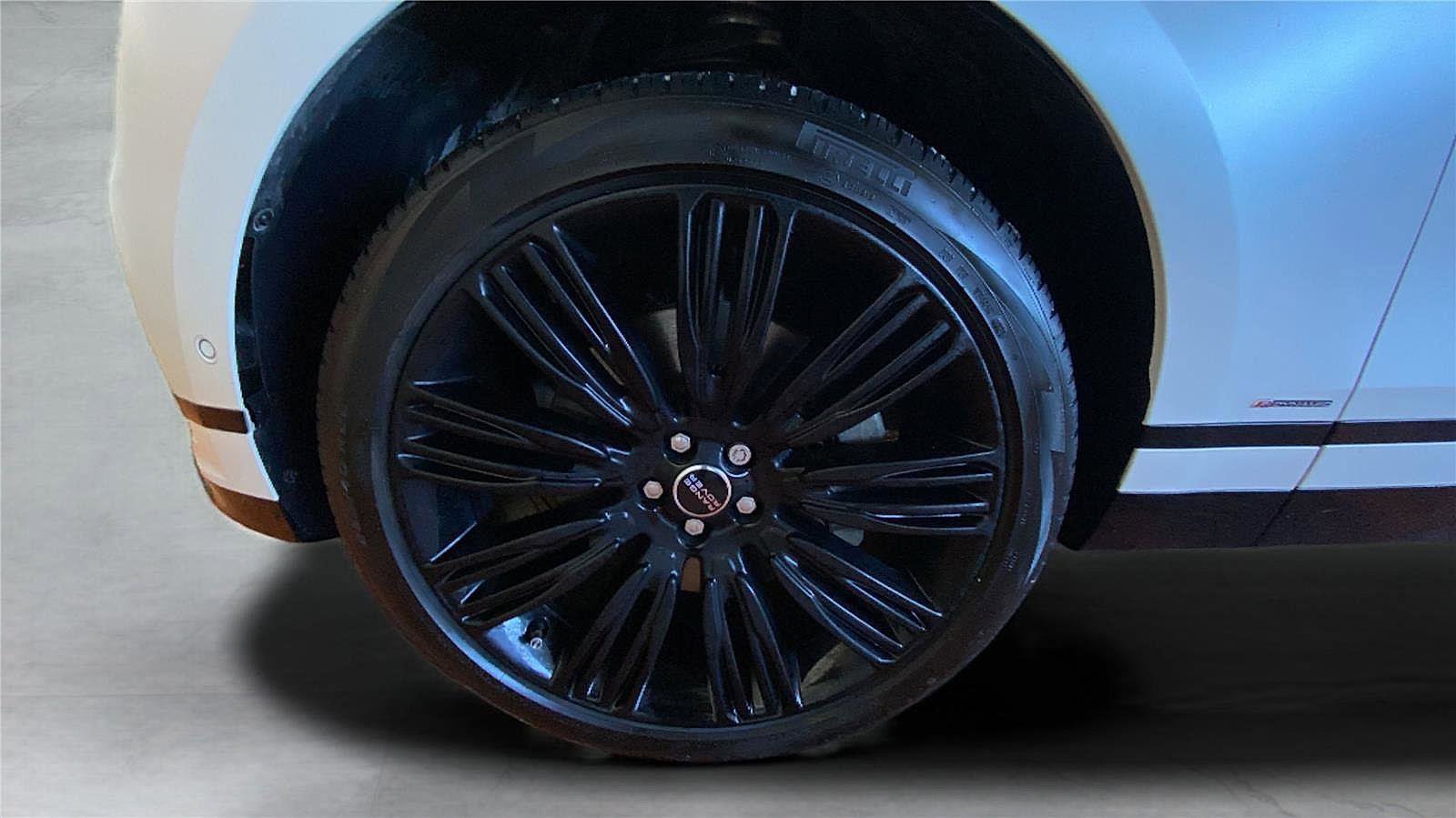 Used 2021 Land Rover Range Rover Velar R-Dynamic HSE image 35