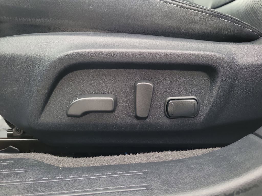 Used 2018 Subaru Outback 2.5i Limited image 23