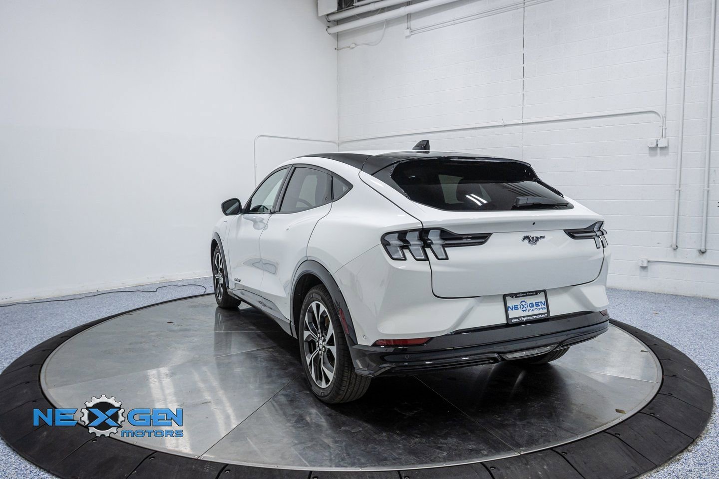Used 2024 Ford Mustang Mach-E Premium image 5