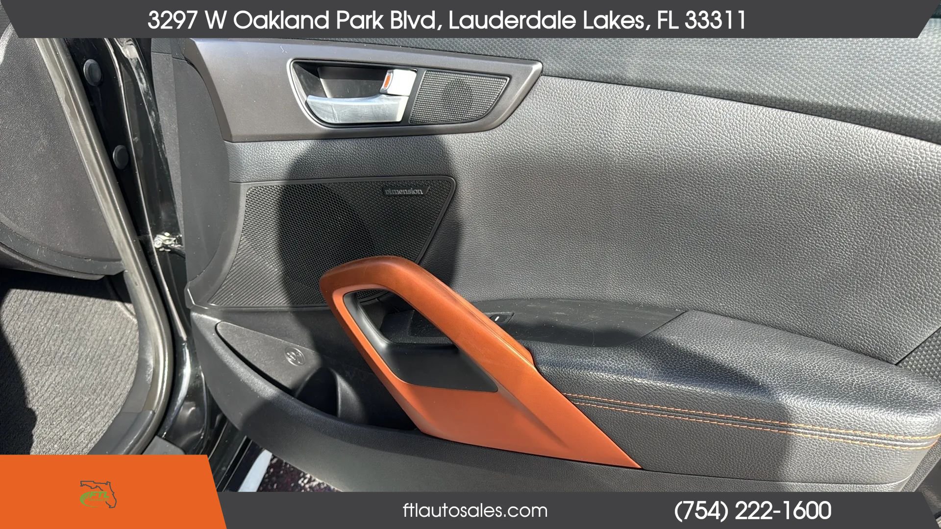 Used 2016 Hyundai Veloster Turbo w/ Option Group 04 FWD image 30