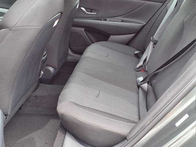 New 2026 Hyundai Elantra SE FWD image 10