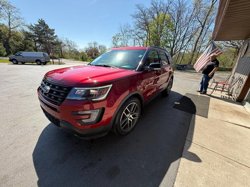 Used 2017 Ford Explorer Sport w/ Equipment Group 401A AWD/4WD image 4