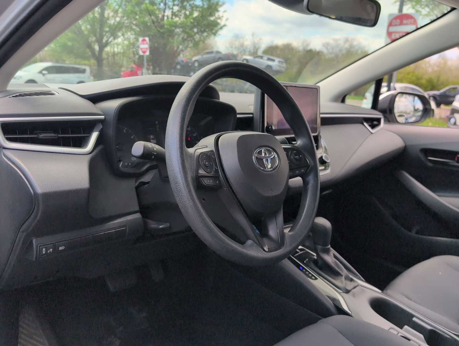 Used 2024 Toyota Corolla LE image 10