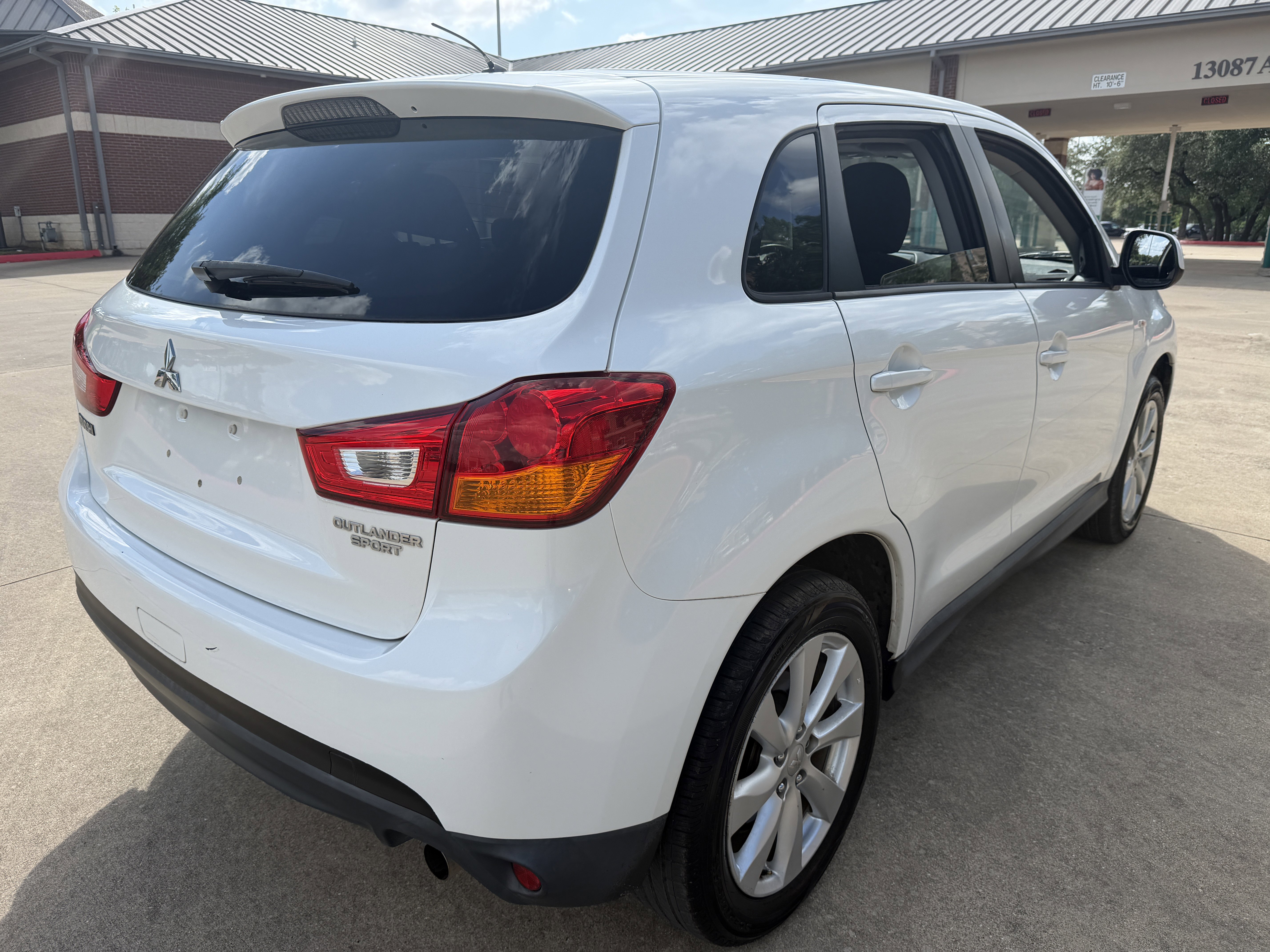 Used 2013 Mitsubishi Outlander Sport ES FWD image 7