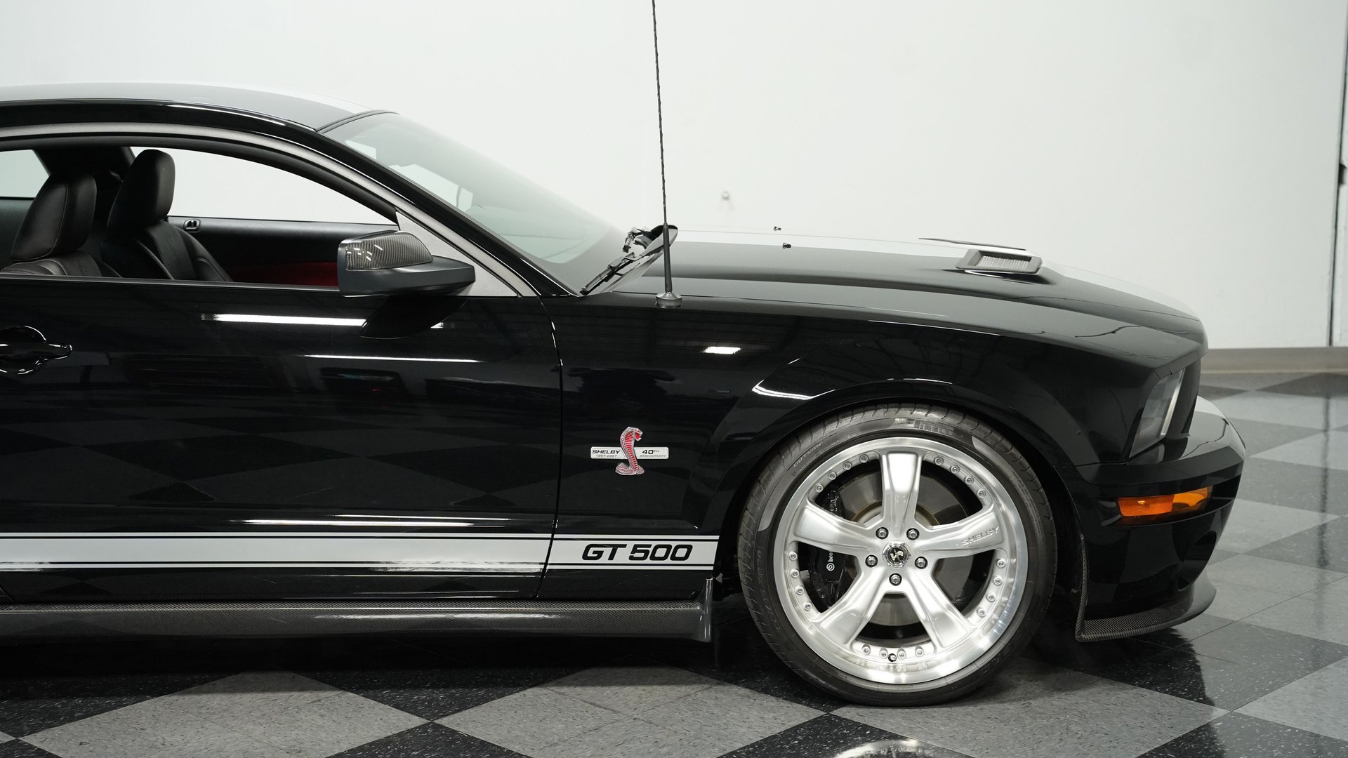 Used 2007 Ford Mustang Shelby GT500 RWD image 24