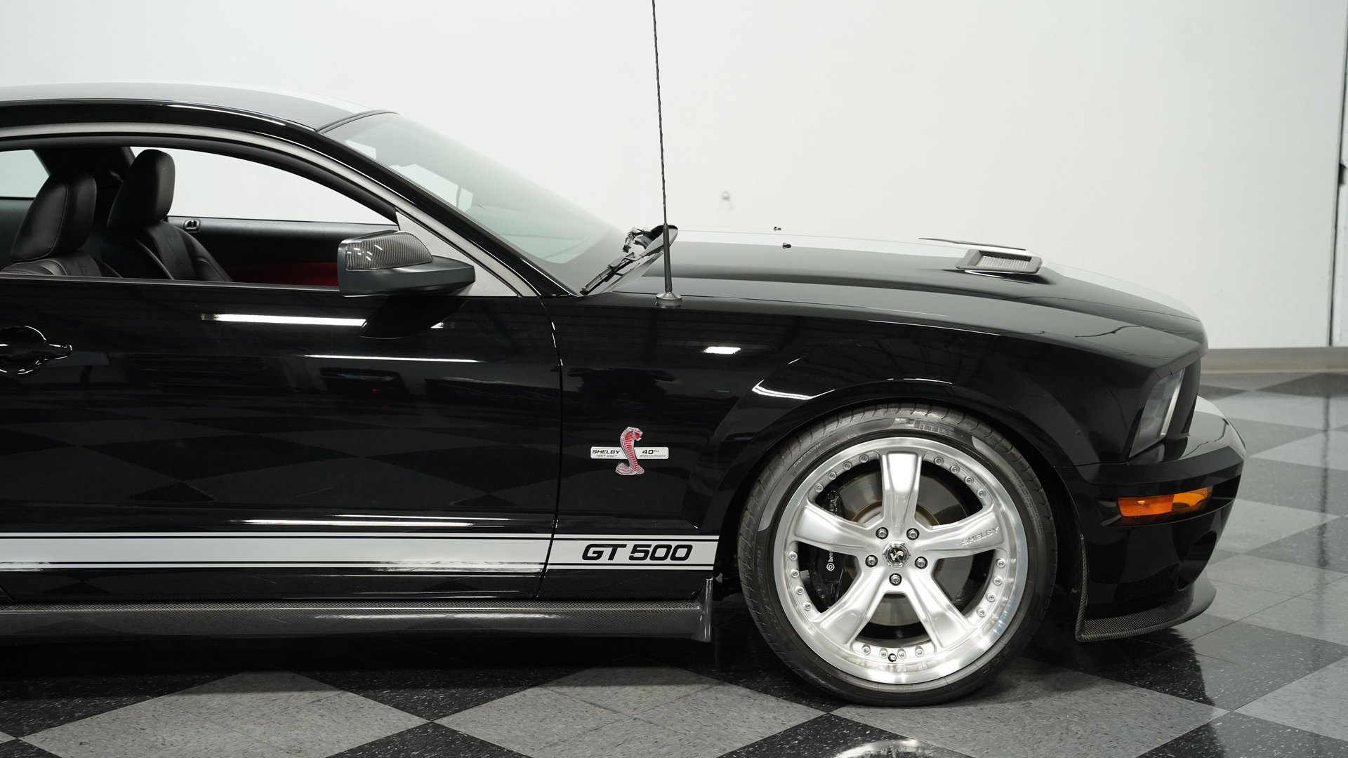 Used 2007 Ford Mustang Shelby GT500 RWD image 24