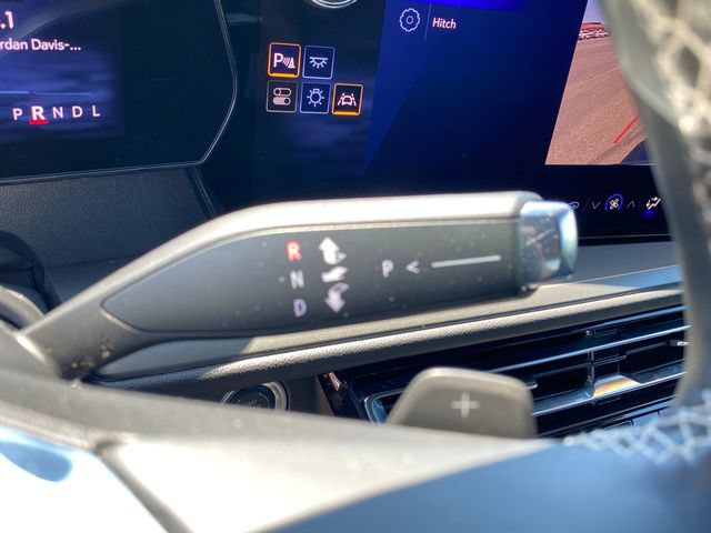 Certified 2025 Chevrolet Traverse LT FWD image 15