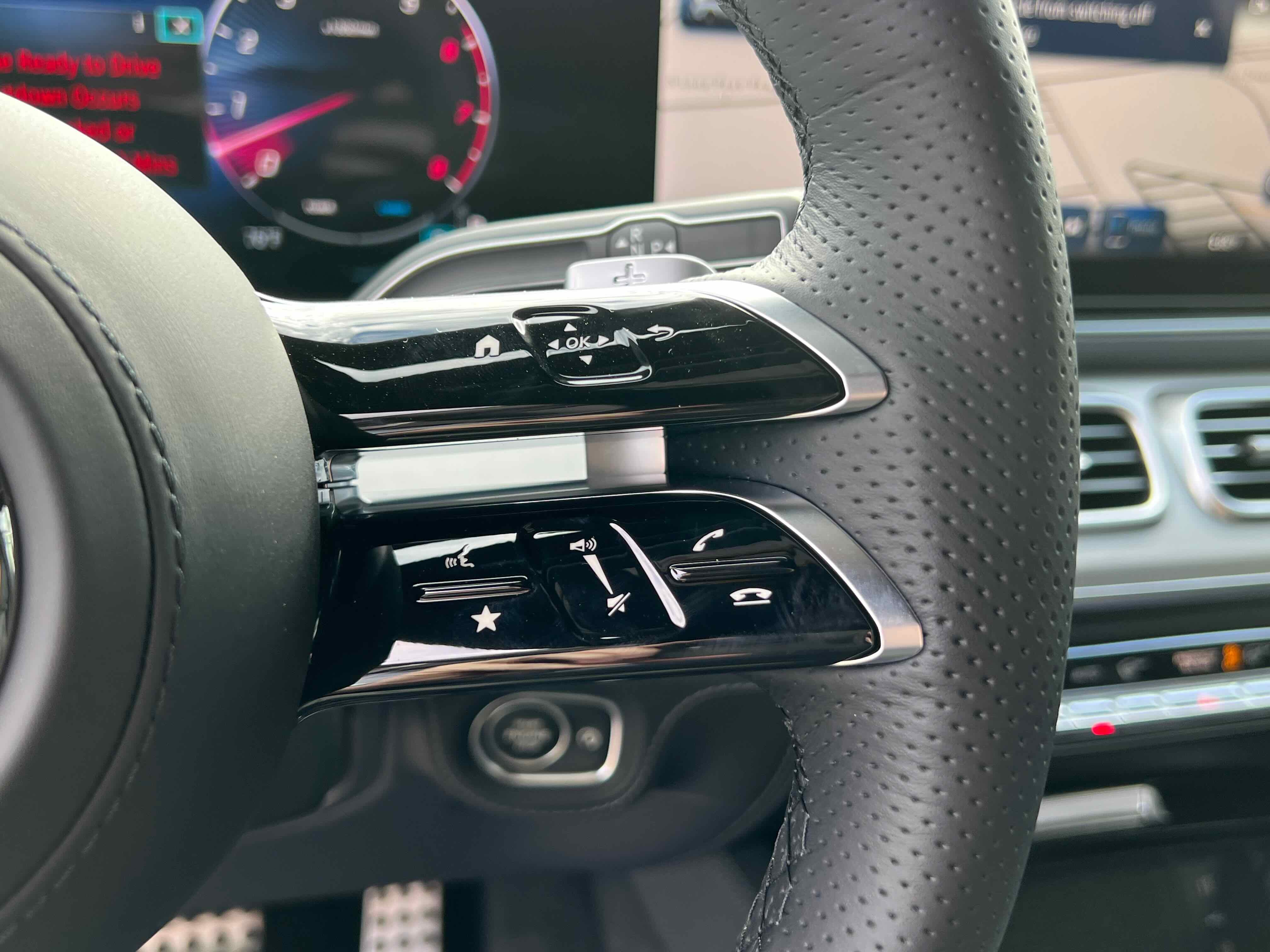 New 2026 Mercedes-Benz GLS 450 4MATIC image 35