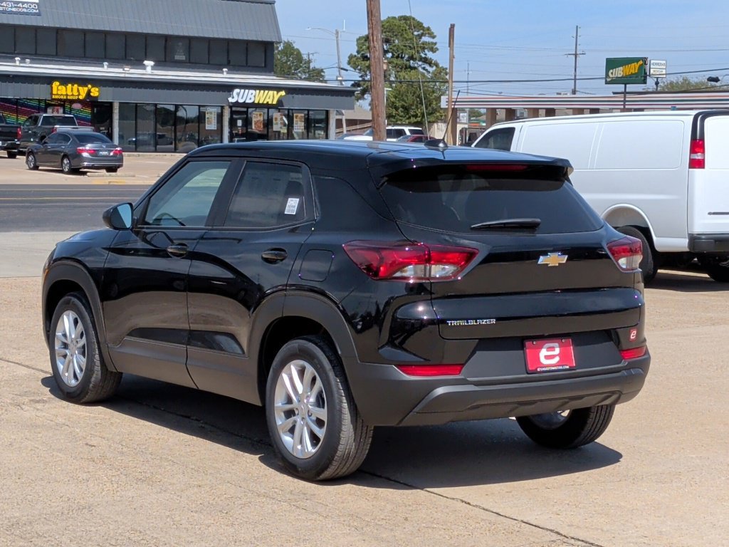 New 2026 Chevrolet TrailBlazer LS w/ LS Convenience Package FWD image 6