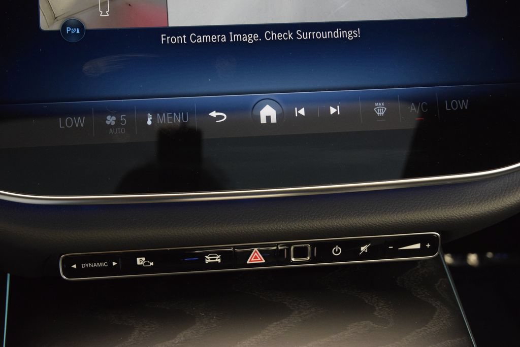 Used 2026 Mercedes-Benz E 350 4MATIC Sedan w/ Driver Assistance Package image 31